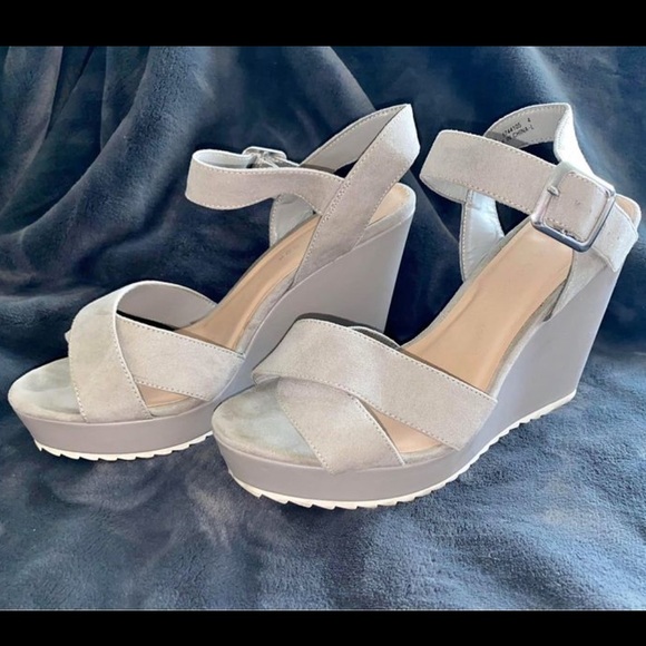 Open Toe Grey High Heels New Look - Picture 2 of 4